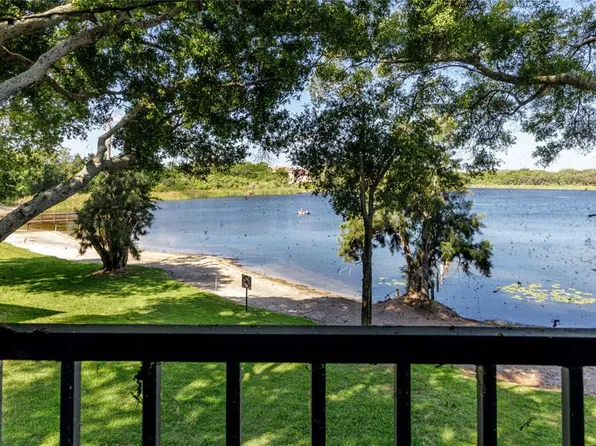 2050 Lakeview Dr APT 201, Clearwater, FL 33763