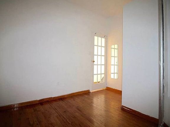 5th image of 357 W 54th St APT 42