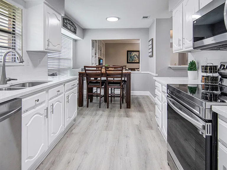 Arbor Creek Dr — Photo 10