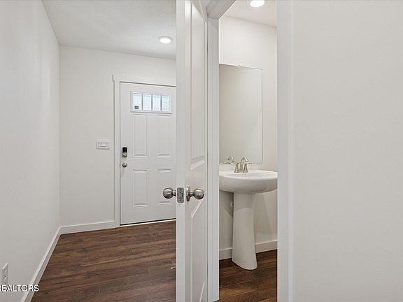 2nd image of 6832 Tramway Ln