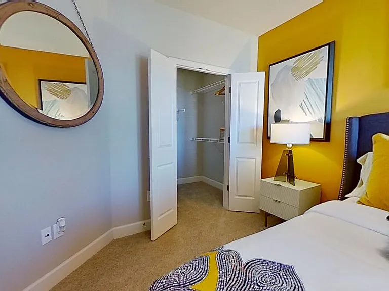 The Vue at Creve Coeur Apartments — Photo 67