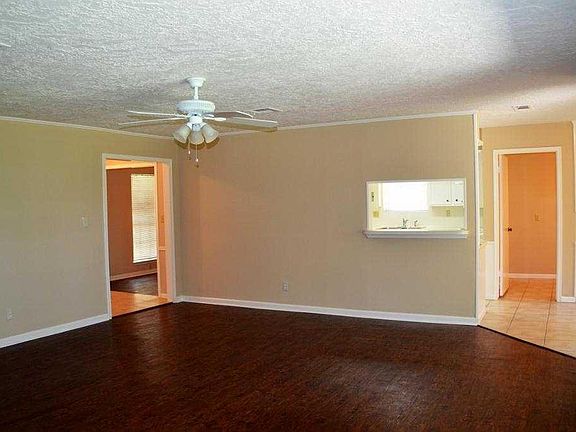 3rd image of 26919 Westwood Dr