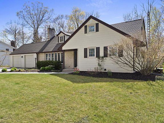 3rd image of 1140 Tanglewood ROAD