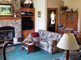 904 Hickory St, Cleveland, WI 53015