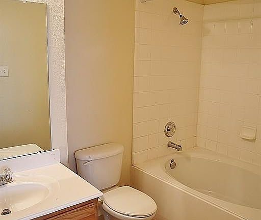 4th image of 1351 Portsmouth Dr