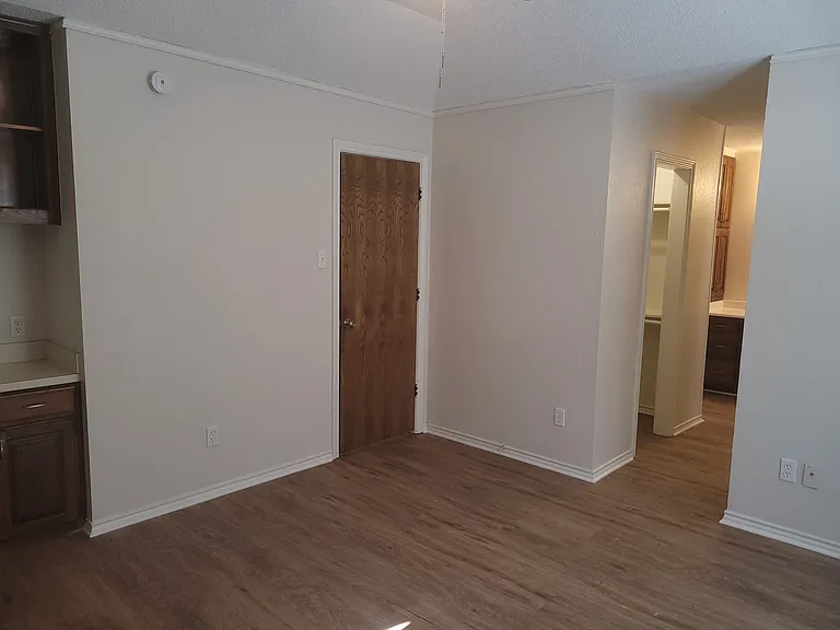 331 Dogwood Dr — Photo 9