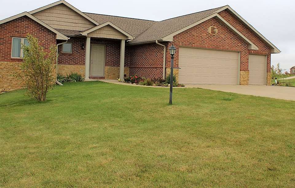 1st image of 10497 Black Walnut Ct