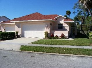 114 Ocean Garden Ln, Cape Canaveral, FL 32920