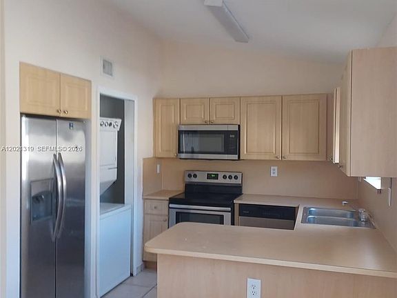 4th image of 17316 NW 74th Ave APT 202