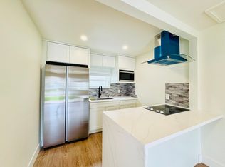 165 Tulip Ln #C, Costa Mesa, CA 92627