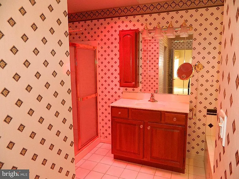 1301 Colonial Club Dr — Photo 19