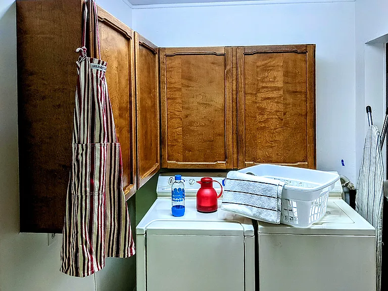 Daniels Ave — Photo 8