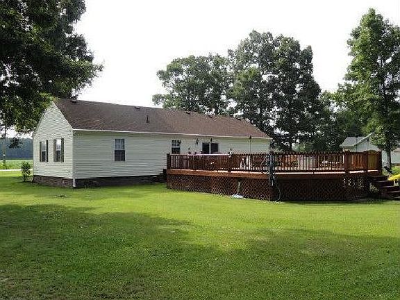 Rear view, deck and pool