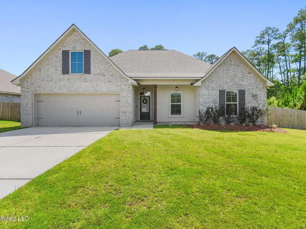 11645 Brookstone Dr, Ocean Springs, MS 39564