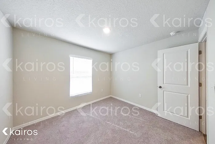 8755 N Nobleton Way — Photo 9