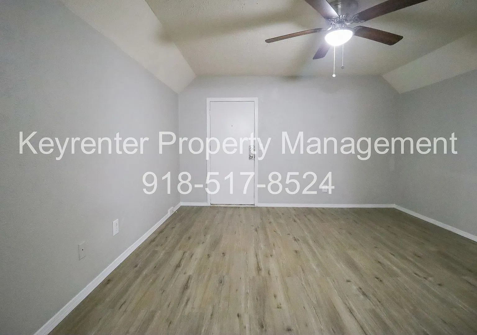 S Maple St Apartments — Photo 3