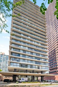 320 W Oakdale Ave APT 702, Chicago, IL, 60657