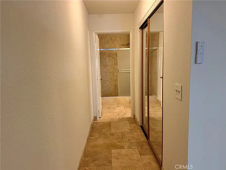 60 Coventry Ln — Photo 12