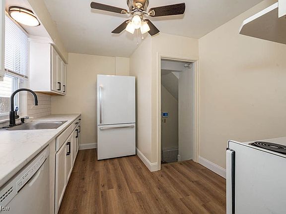 2nd image of 1226 Noble St
