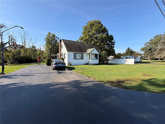 2nd image of 1407 Cameron Ave