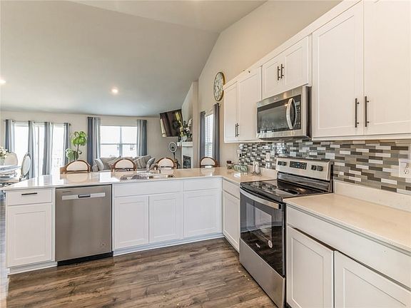 4th image of 10439 Southerwick Pl