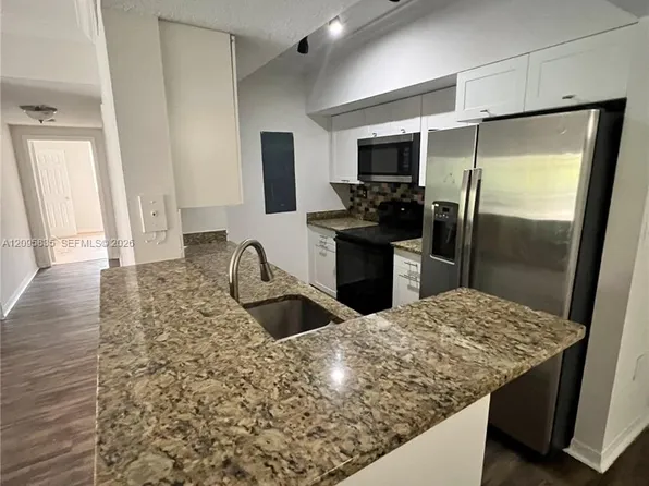 230 SW 117th Ter #11207, Hollywood, FL 33025