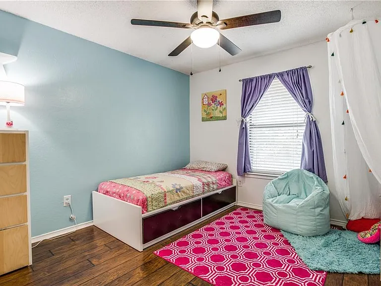 508 Tarragon Ln — Photo 6