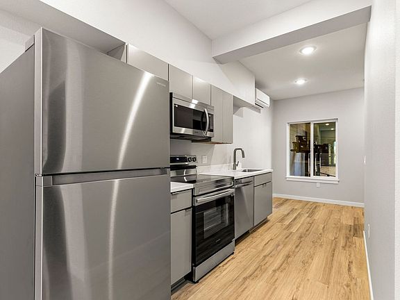 2nd image of 7150 N Greenwich Ave #6