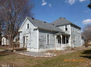 106 Oak St S, Vernon Center, MN 56090