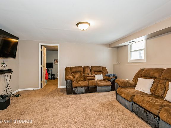 4th image of 7006 Lowell Dr