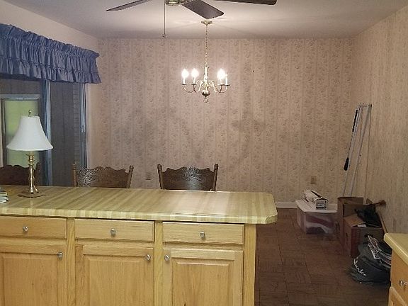 5th image of 113 Belmont Dr