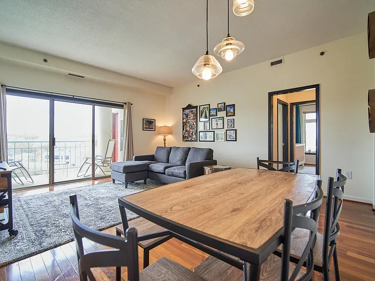 505 E Braddock Rd #702 — Photo 5