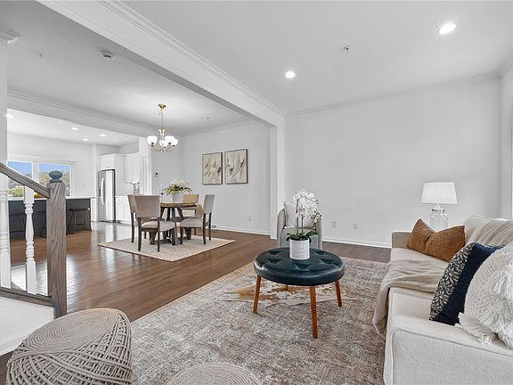 5th image of 216 Faulk Dr