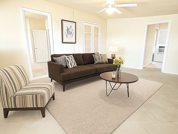 Large Functional Living Room