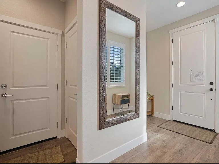 18277 Millbrook Ave — Photo 9