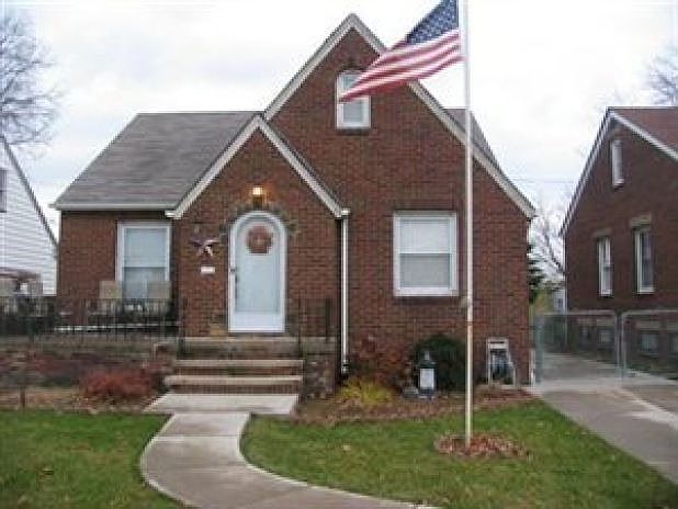 1st image of 14104 Clairview Ave