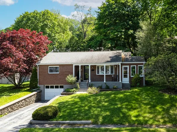 45 Pine Tree Dr, Worcester, MA 01609