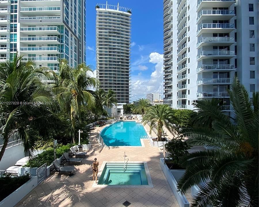 1st image of 1060 Brickell Ave APT 1413