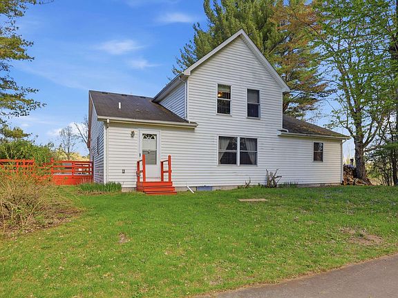 3rd image of 659 Lambert Rd