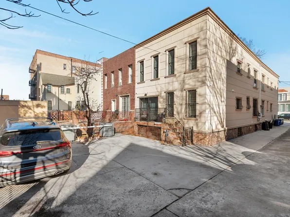 1980 East 8th Street image 3 of 31