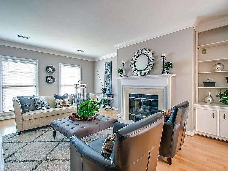 3051 Woodlawn Dr — Photo 7