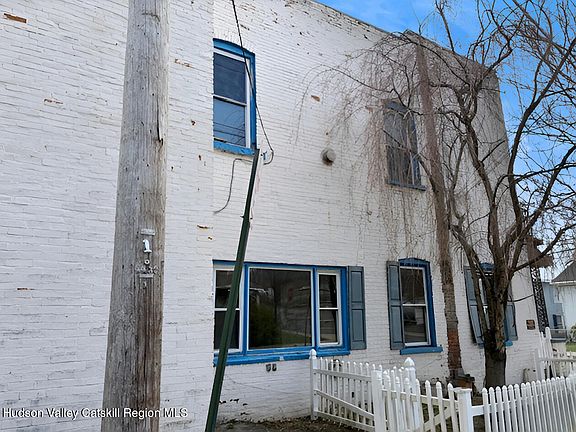 3rd image of 3051 Main Street