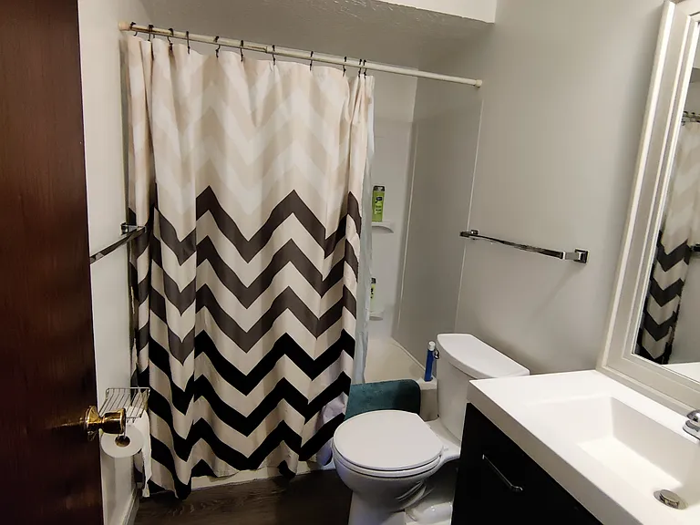 13226 Mogadore Ave NW — Photo 9