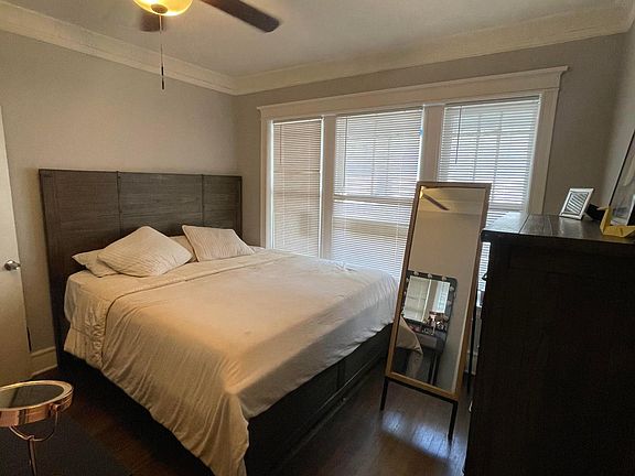5th image of 4500 N Whipple St #D1