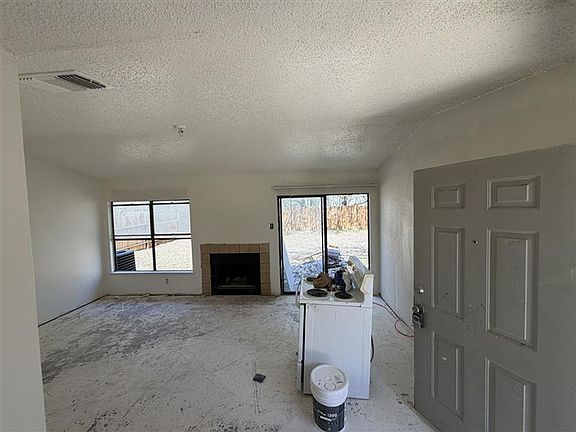 4th image of 2631 Corian Glen Dr