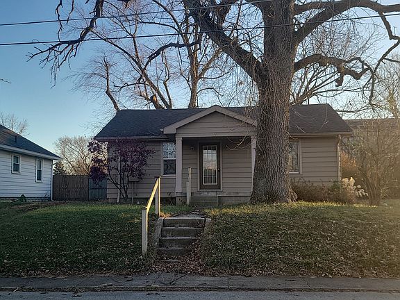 3rd image of 22 Home Ave