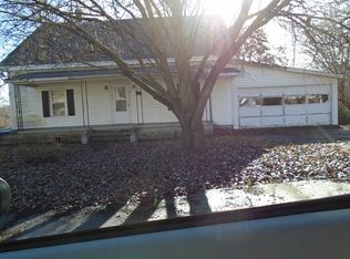 4 E Katherine St, Ware Shoals, SC 29692