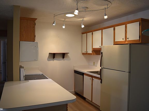 5th image of 1123 48th St APT 25