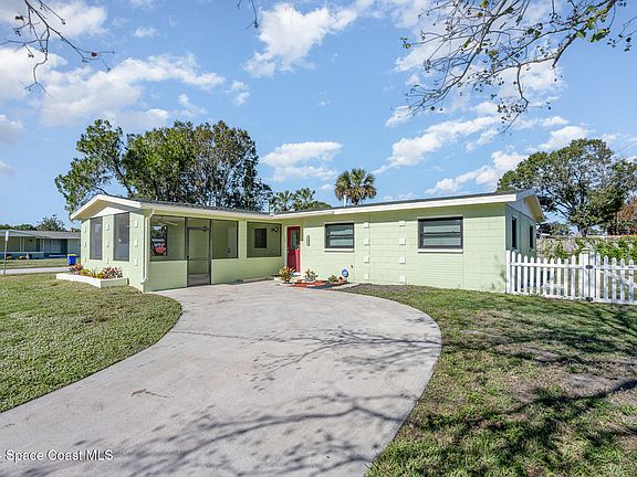 4th image of 1028 Regalia Dr