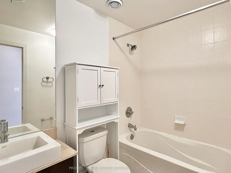 65 Bremner Blvd #1910 — Photo 25